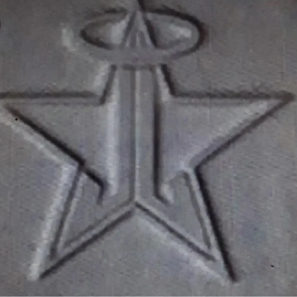 Jeffree Star Grave Digger Eyeshadow